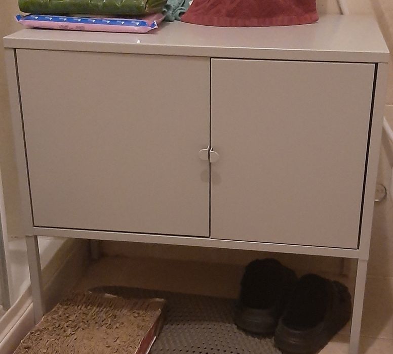 Móvel metálico Ikea