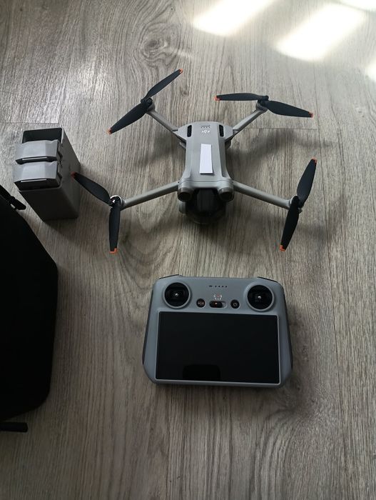 Drone DJI Mini 3 pro fly more combo