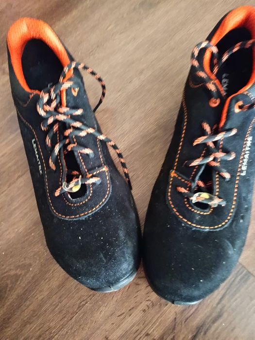 Sapatos como novos