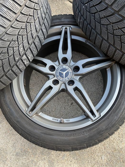 Jantes 17’ Mercedes com 4 pneus
