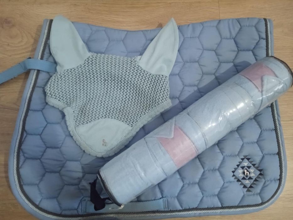 Zestaw czaprak, nauszniki, owijki niebieski horze