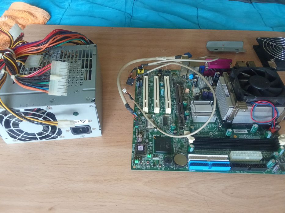 Computer Components 1444558685819392003