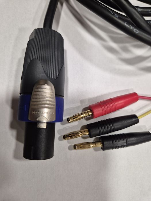Cabo para subwooder  Neutrik