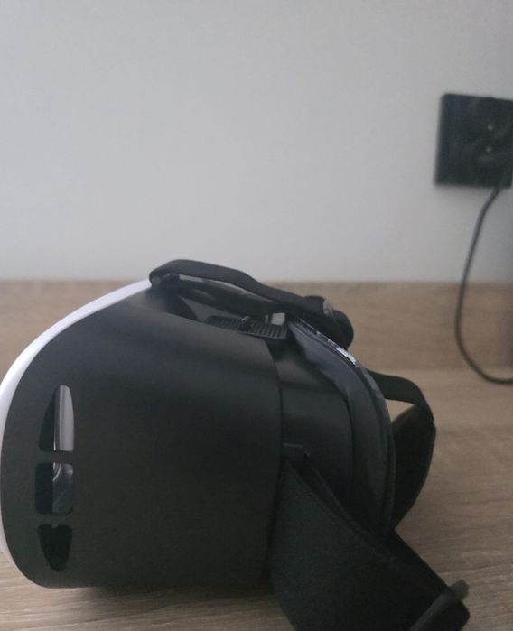 Gogle vr.                         .