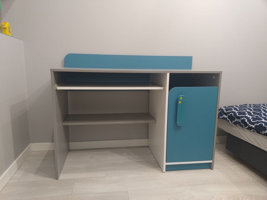 Biurko + półka na ścianę