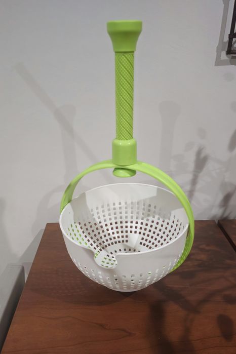 Centrifugador secar salada