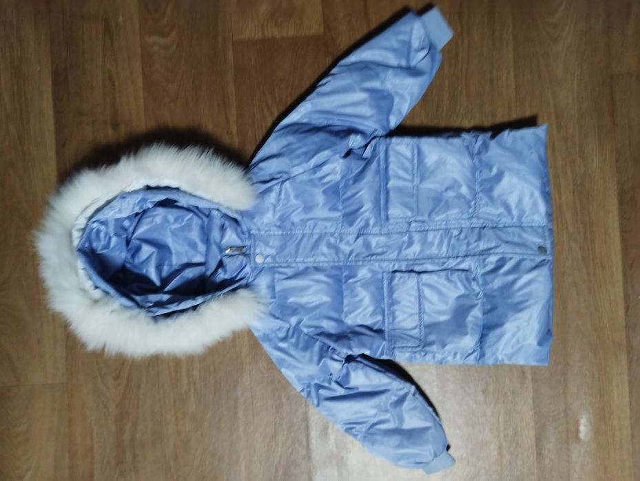 Пуховик для дівчинки