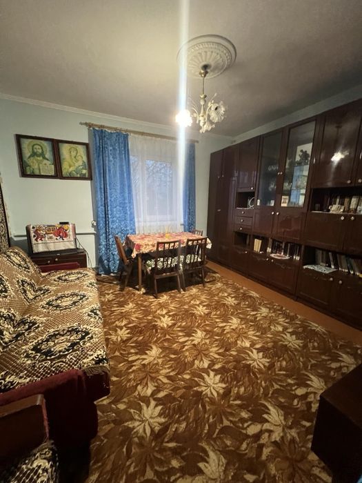 Терміновий продаж будинок м.Тлумач жилий стан ділянка 25 сотих