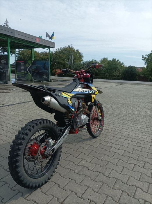 Продам мотоцикл кові адванс 300