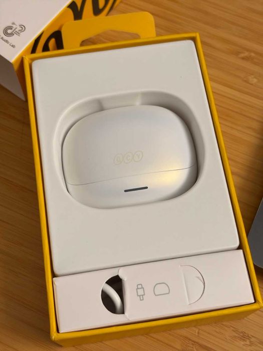 Auriculares/earbuds QCY MeloBuds N65 na cor branca