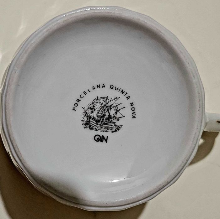 Serviço de café em porcelana para 12 pessoas, Quinta Nova do grupo Vista Alegre