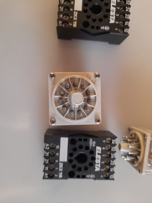 Реле: электромагнитное Relpol 110V 10A