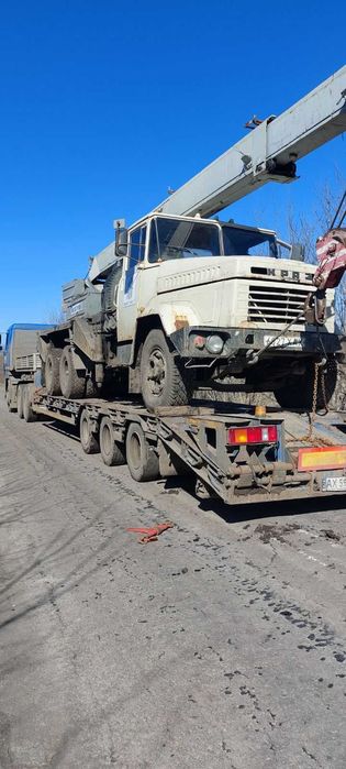 Перевезення негабаритних вантажів. Послуги низькорамнога трала
