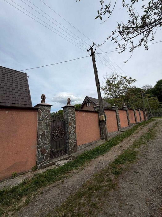Продається затишний заміський будинок / дача біля лісу — ідеальне місце для життя та відпочинку!