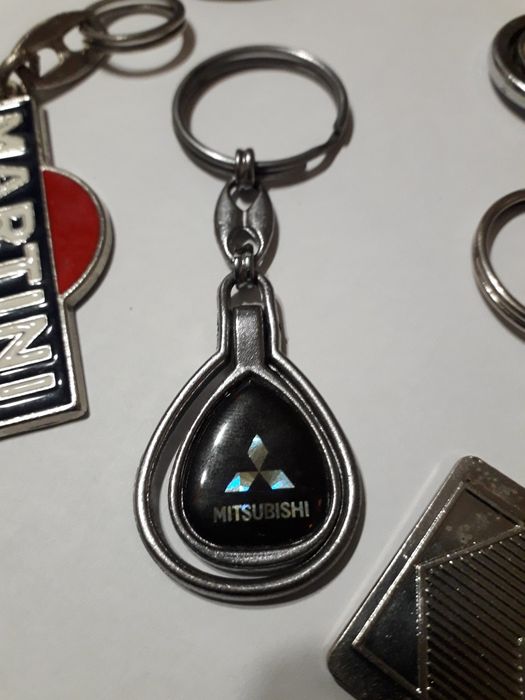 брелки для ключів і авто брелок Mitsubishi