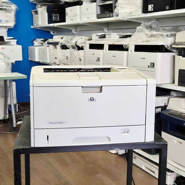 HP LaserJet 5200dtn Лазерний мережевий принтер А3 А4 Lan Двобіч. друк