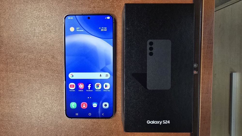 Samsung Galaxy S24 5G Dual Sim 128GB/8GB RAM czarny, stan bdb, gwarancja