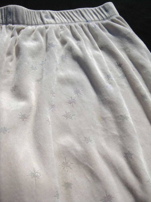 Мягенькие белые домашние пижамные штаны с звёздочками на резинке C&A M