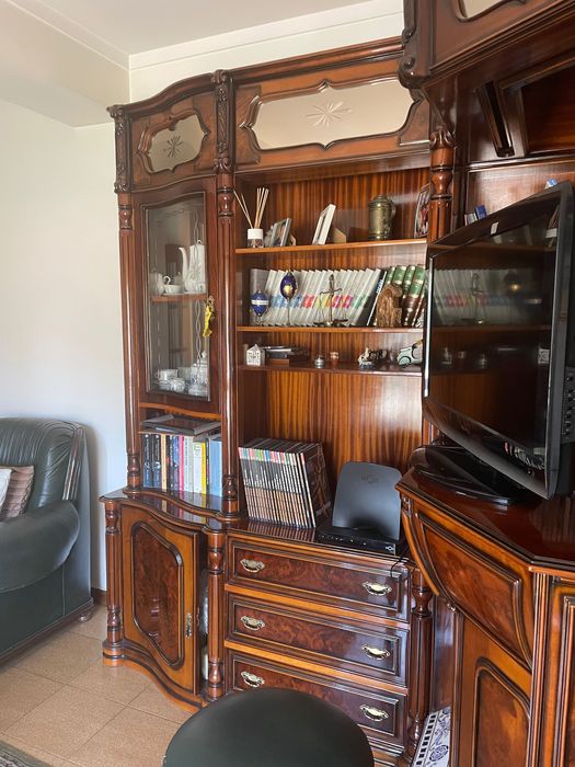 Móvel/Bar em cerejeira