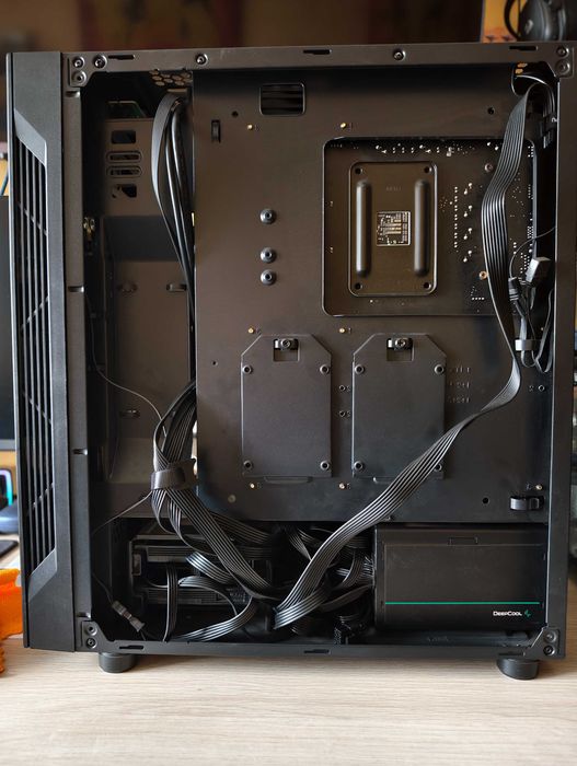 Komputer stacjonarny AMD Ryzen 5 3600 / 32GB DDR4 / 512GB Nvme / Geforce GTX 1650 Super / W11 Pro