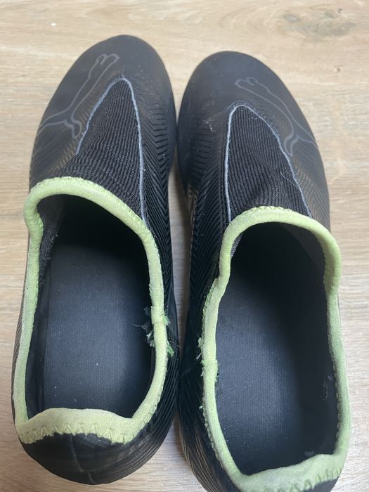 Buty piłkarskie PUMA Finesse Laceless FG