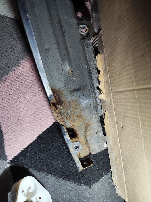 Błotniki Golf 4 IV Lewy Prawy LC9Z