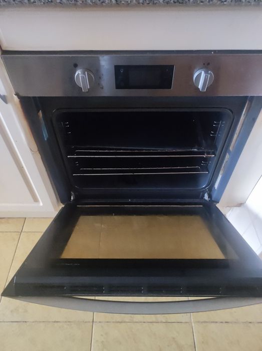 Forno elétrico Indesit