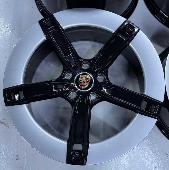 Jantes 21" Originais Porsche Taycan II Turbo Mission E 5x130