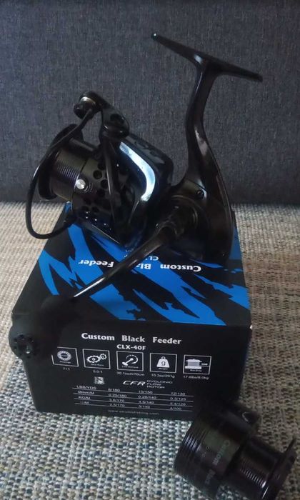 Kołowrotek Okuma Custom Black Feeder CLX-40F