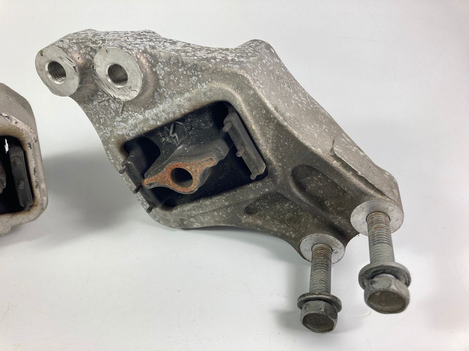 Ram 1500 TRX poduszka poduszki łapa silnika 2021-24