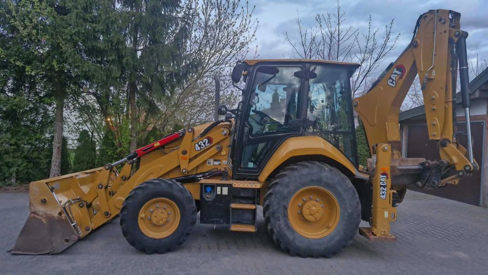 CAT 432 koparko-ładowarka 2021r 2900 h