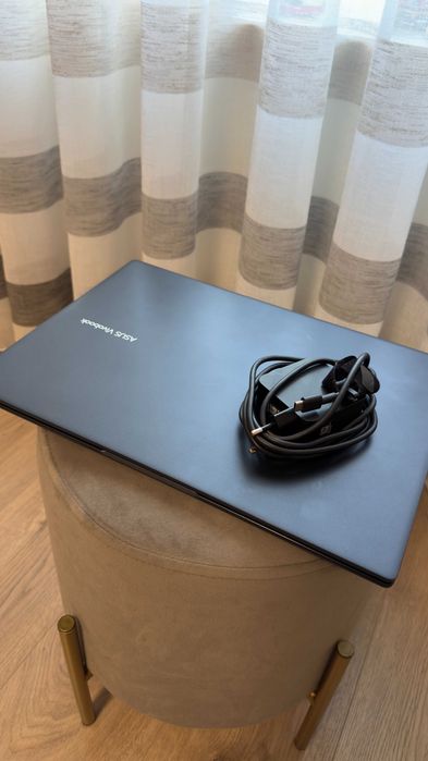 ASUS Vivobook 16 16GB/1TB Snapdragon X - Copilot+ PC - ainda com caixa