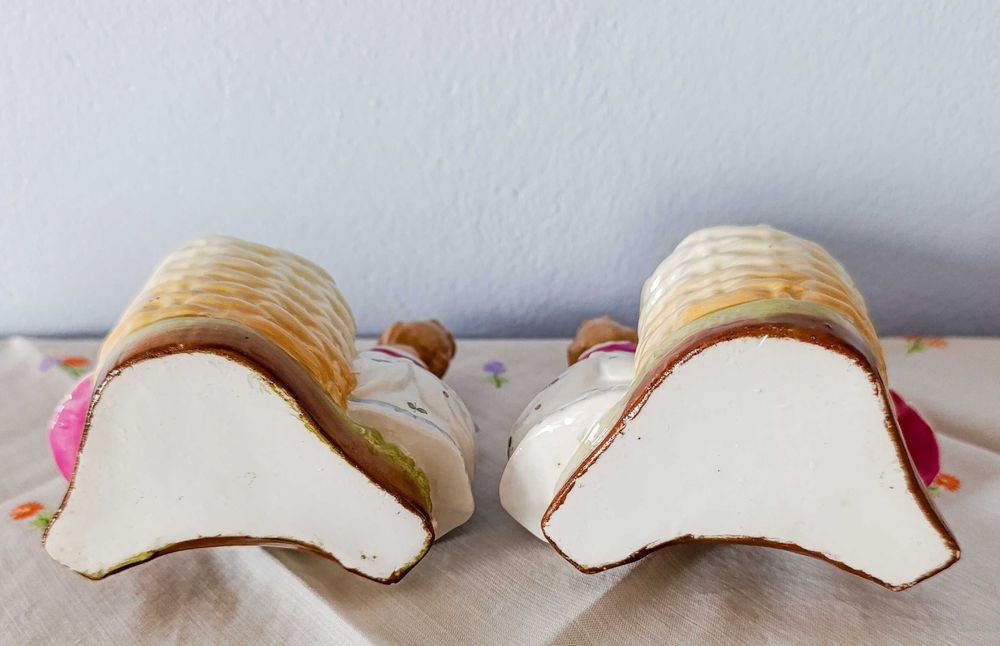 Par de Floreiras em Porcelana