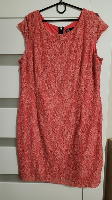 Sukienka koronkowa rozm. 48