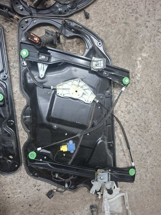 Склопідйомник Volkswagen Passat b6, b7 склопідіймач стеклоподьемник Фольксваген  Пассат  Б6, Б7