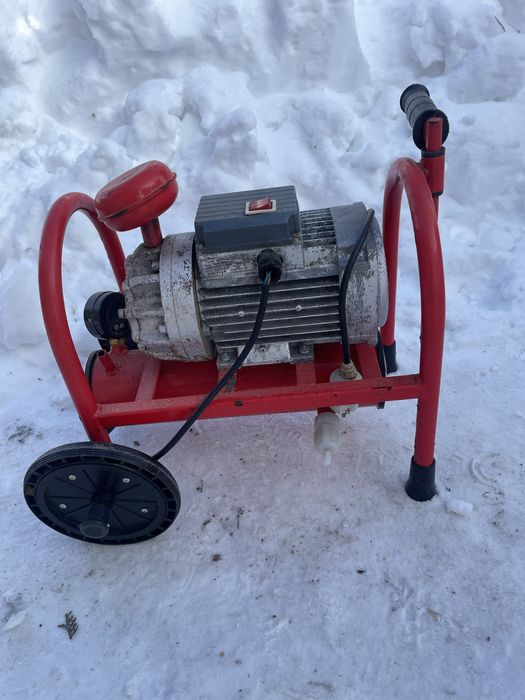 Доїльний апарат продам