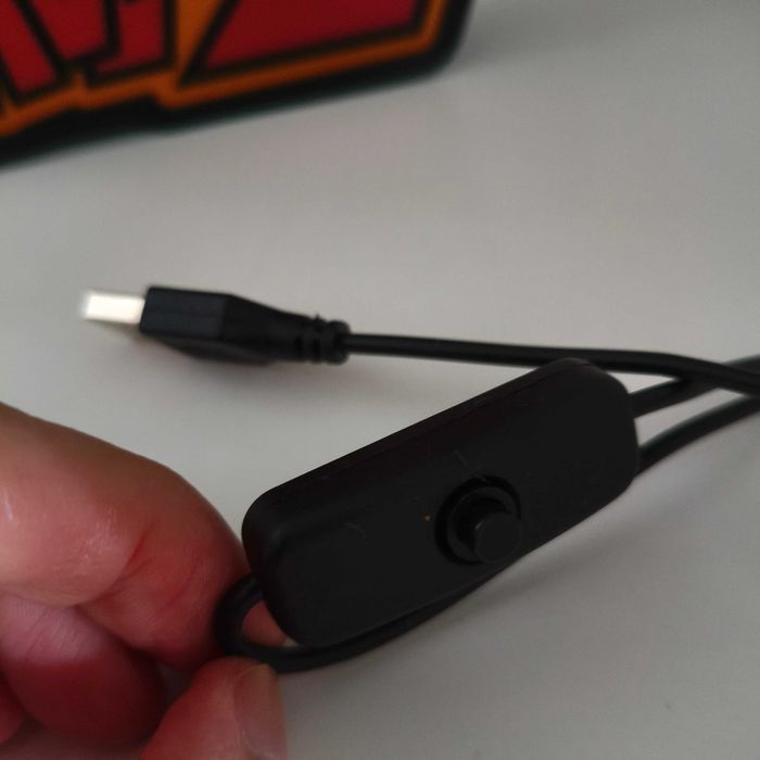 Luminária LED Dragon Ball Z com USB