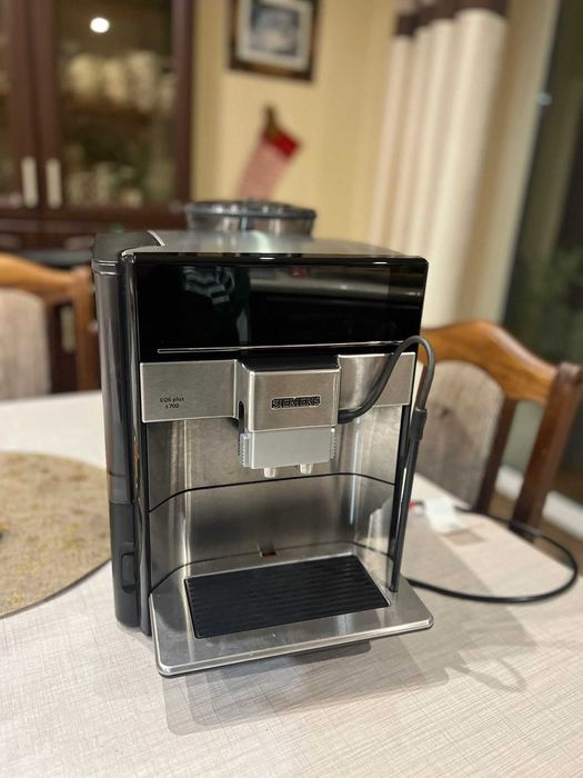 Ekspres Siemens EQ6 plus s700