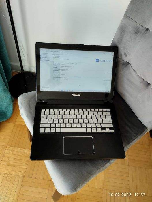Laptop Asus Q302L dotykowy ekran SSd 540Gb i3.  6Gb RAM