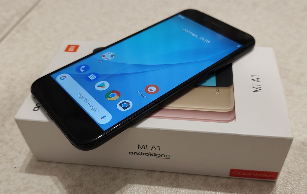 Telemóvel Xiaomi A1 - 4G