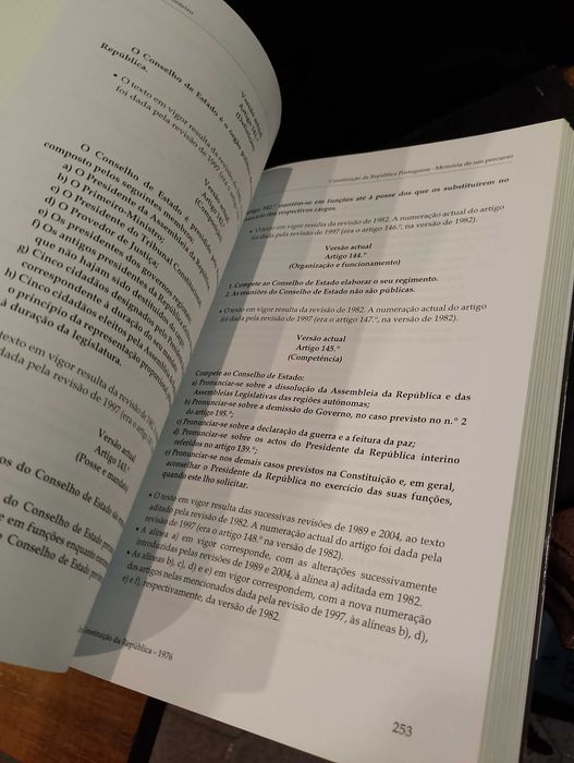 Constituição da República Portuguesa - Manuel Monteiro