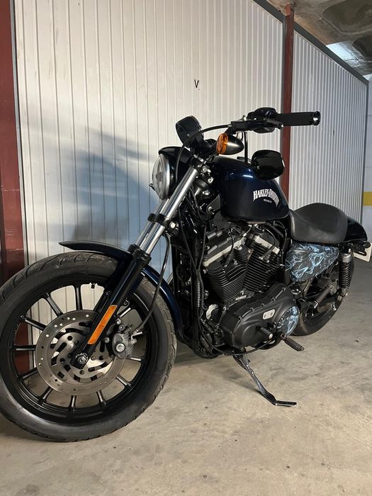 Harley  883  superlow