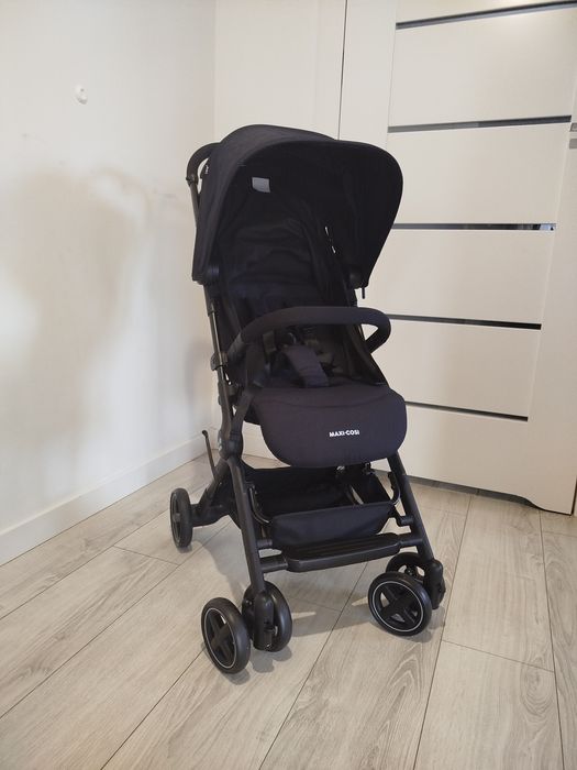 Maxi Cosi wózek spacerówka walizka Lara 2 czarny