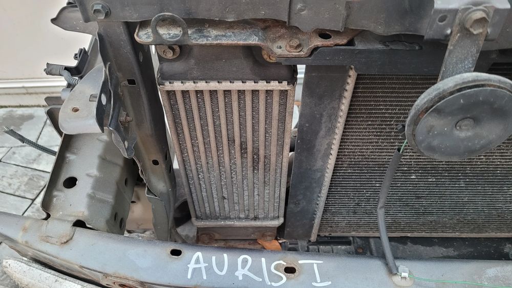 pas przedni wzmocnienie czołowe toyota auris i e15 diesel