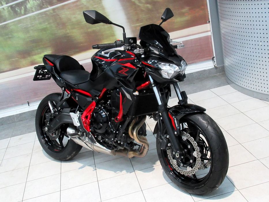 Kawasaki Z 650 Z650 2025 758km przebiegu, A2 35kw FV23% | DOWÓZ, RATY