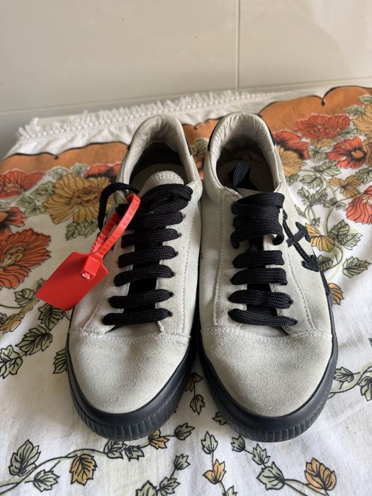 Off-White brancas