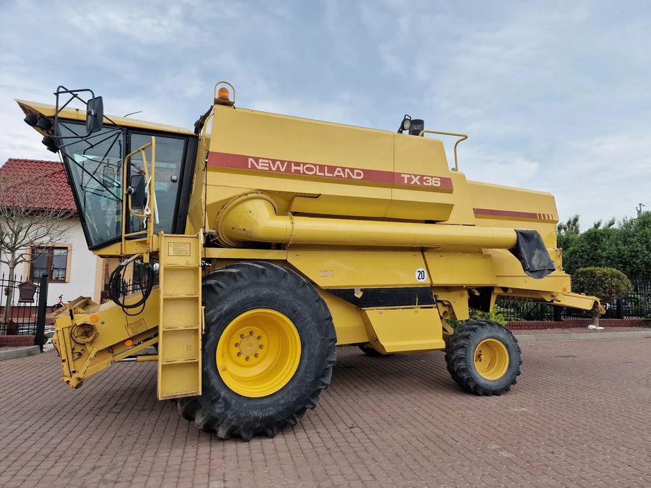 New Holland TX36, 93r.,5.18m  , Rezerwacja, kombajn zbożowy