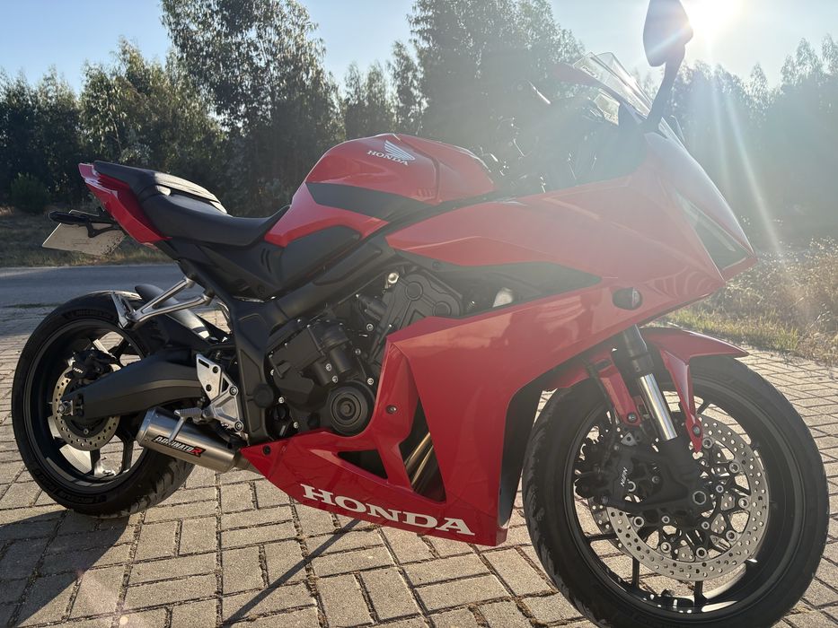 Honda CBR650R 2024 E-clutch