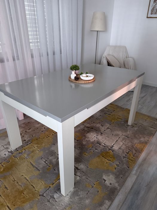 Vendo mesa de jantar extensivel