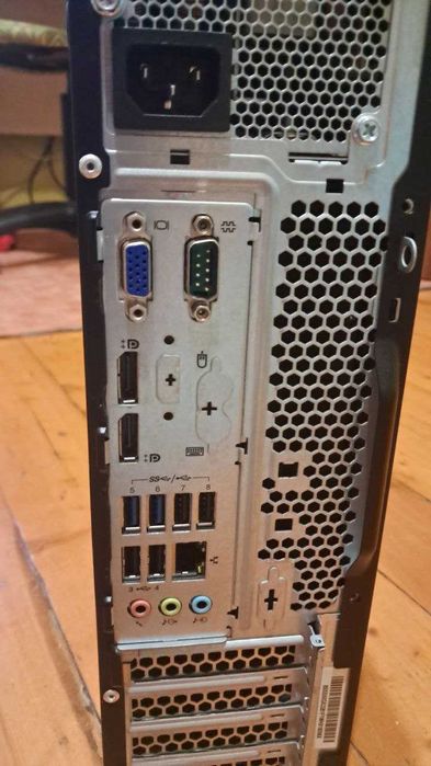 десктопный компьютер ThinkCentre